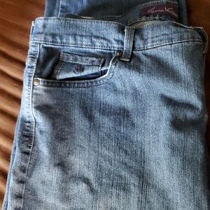 Medium Wash Average Jeans